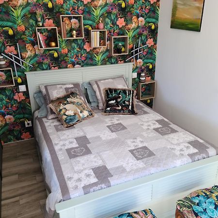 Saint-Laurent-la-Vernède Les Papillons D'Uzes B&B 외부 사진