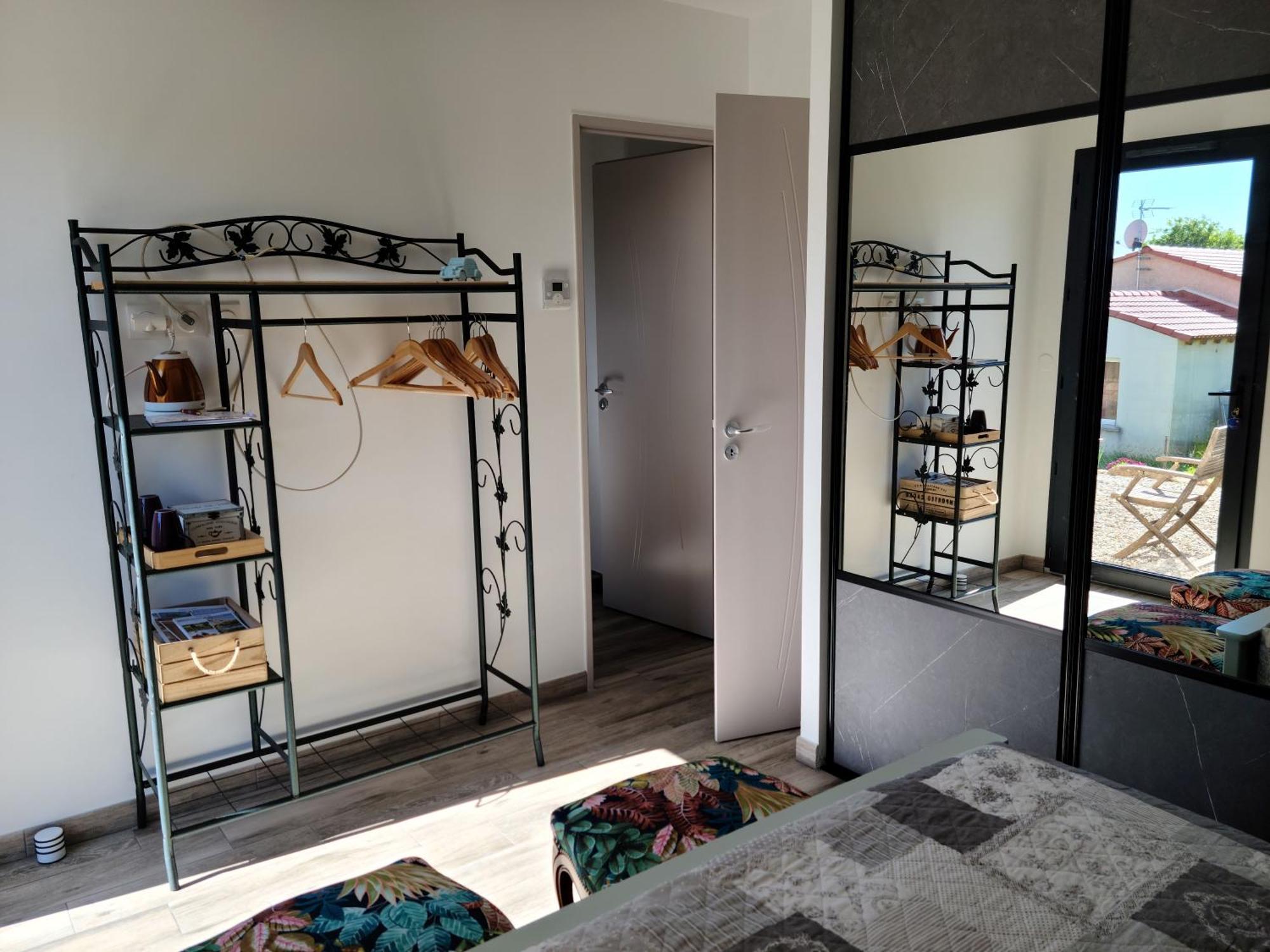 Saint-Laurent-la-Vernède Les Papillons D'Uzes B&B 외부 사진